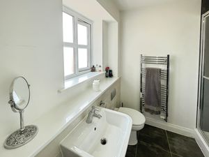 En suite Bedroom 2- click for photo gallery
